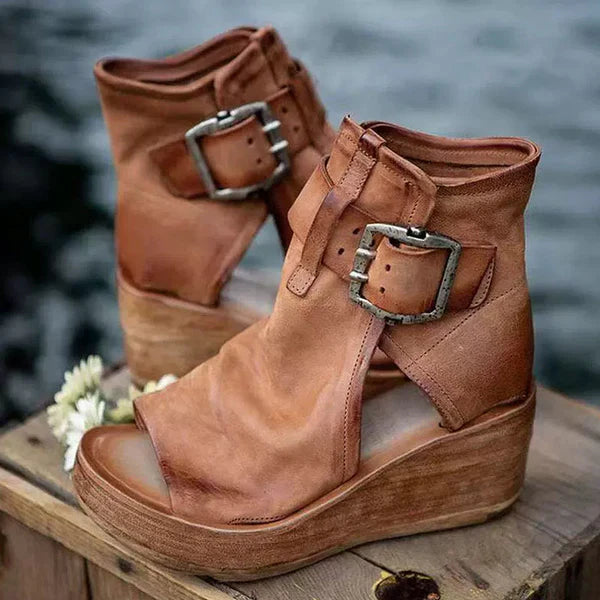 Wójcik™ | Sandały Na Koturnie Z Klamrą W Stylu Boho